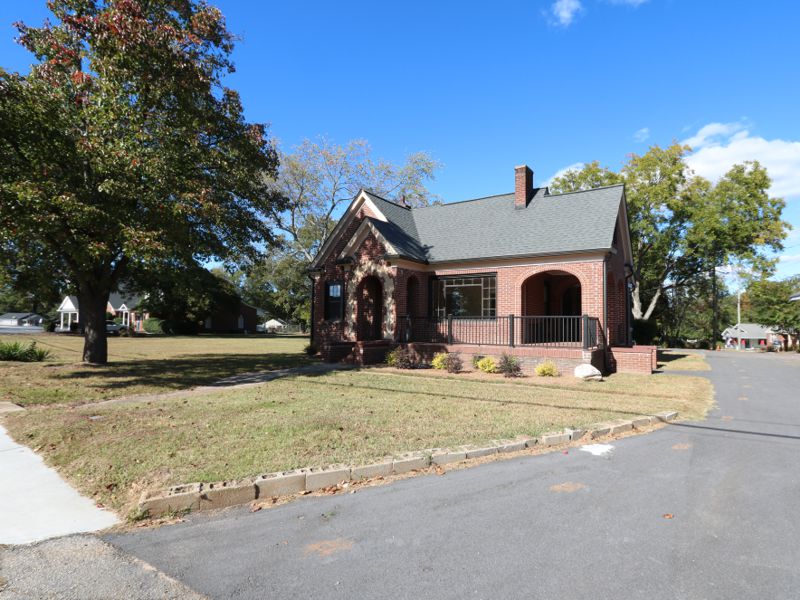 Office leased at 602 W Poinsett Street in Greer
