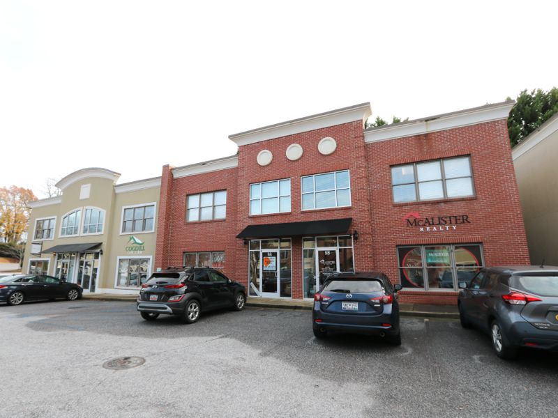 Office unit sold at 955 West Wade Hampton Blvd in Greer